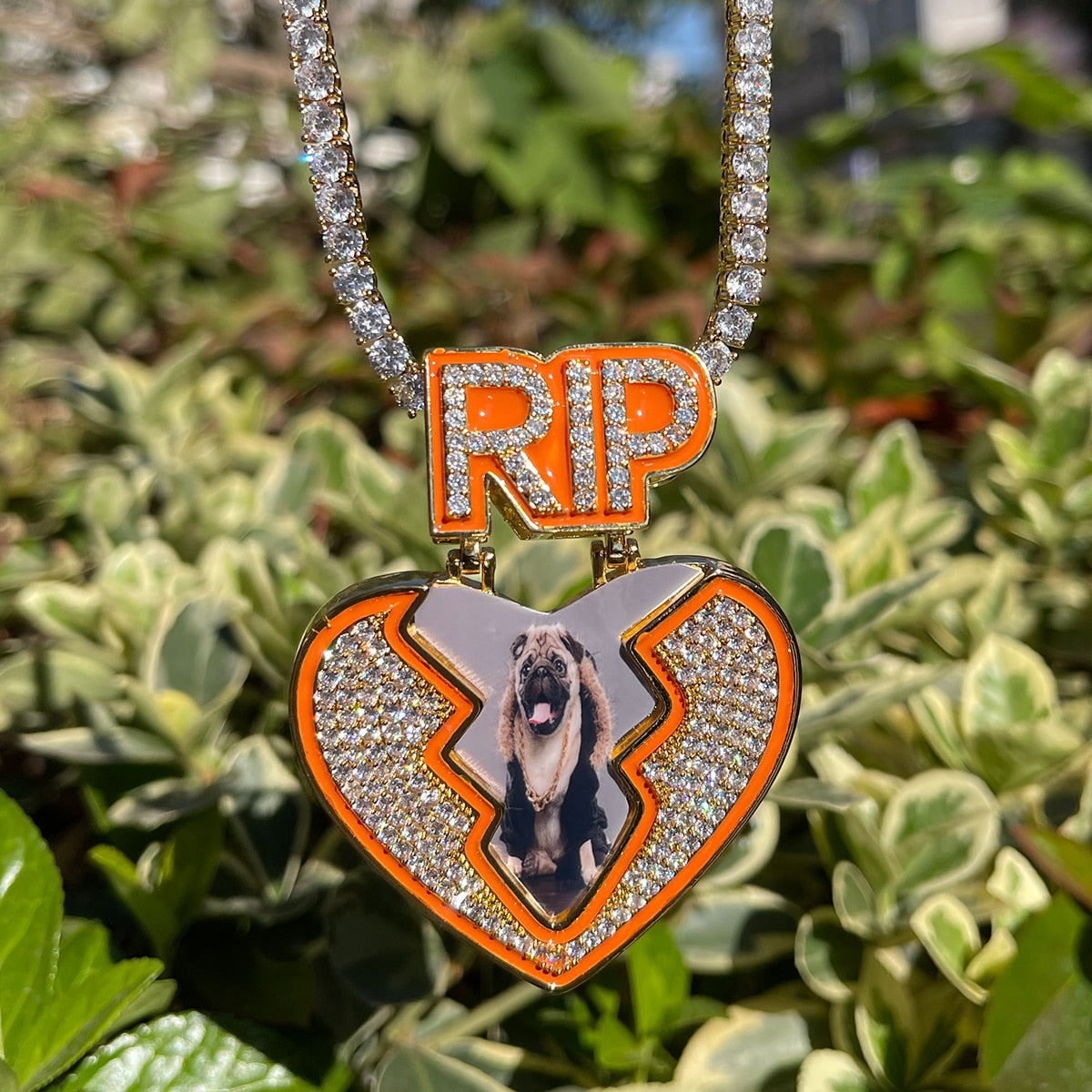 Broken Heart RIP Glow-in-the-Dark Custom Photo Pendant Necklace – Iced Out Hip Hop Jewelry