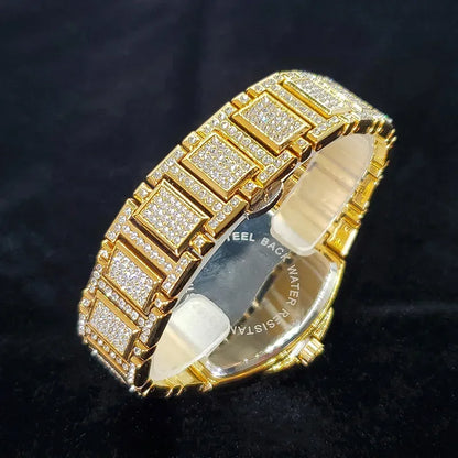 Luxury Silver Tonneau Watch for Men | Bling Bling Hip Hop Iced Out Watch | 2026 Fashion Quartz Wristwatch | Relogio Masculino Hot Sale | Caratix - CaratixJewelry