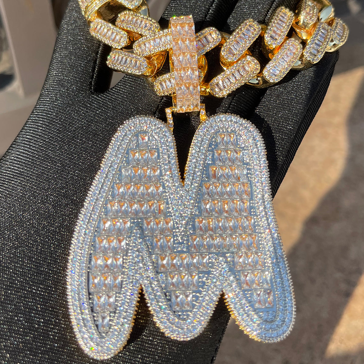 Baguette und Diamant Iced Out Initial Custom Name Halskette Anhänger
