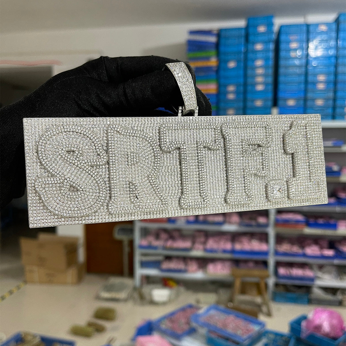 Plate Design VVS Shine Iced Out Personalized Custom Name Necklace Pendant - Luxury Custom Jewelry