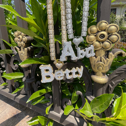 Collar con colgante personalizado con nombre y forma de corazón brillante y encantador