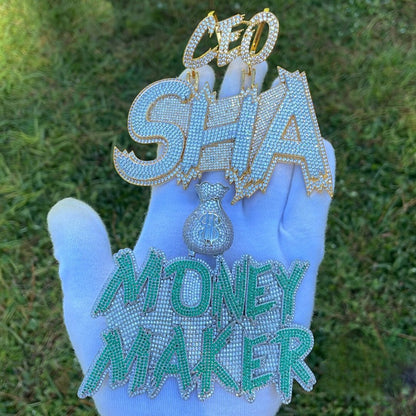 Collar con colgante personalizado con nombre personalizado y texto "CEO Bail"