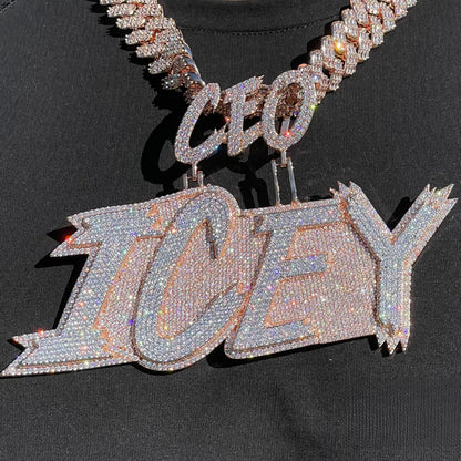 Collar con colgante personalizado con nombre personalizado y texto "CEO Bail"