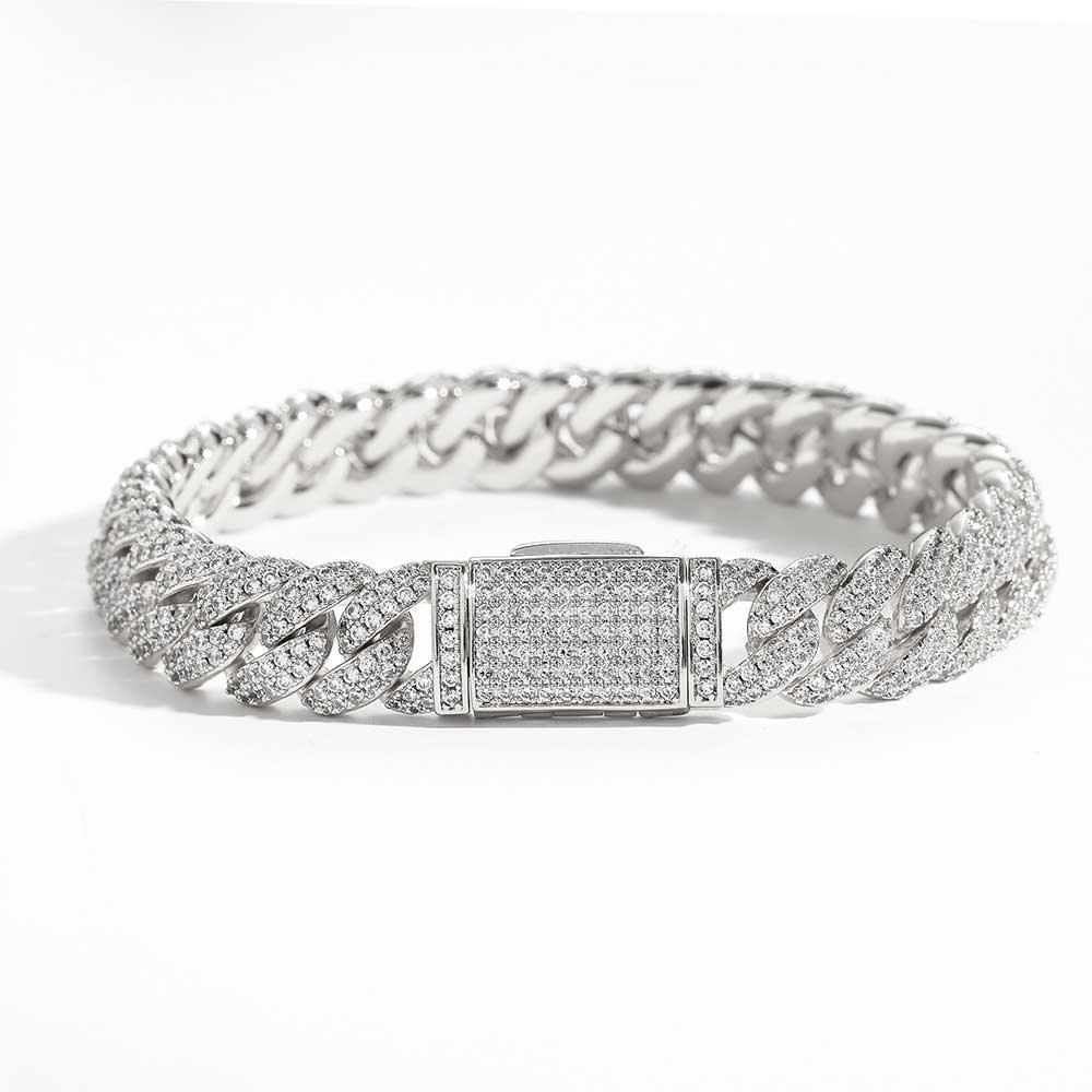 CARÁTIX 10MM Miami Cuban Chain Necklace – Luxury CZ Hip Hop Jewelry with Silver Plating for Men & Women - CaratixJewelry