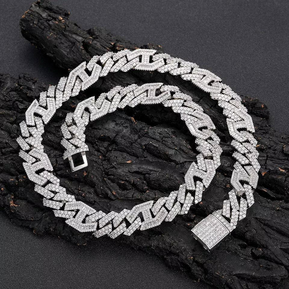 CARÁTIX 15MM Two-Tone Cuban Link Chain Necklace – Hip Hop Jewelry with Shiny Stones for Men & Women - CaratixJewelry
