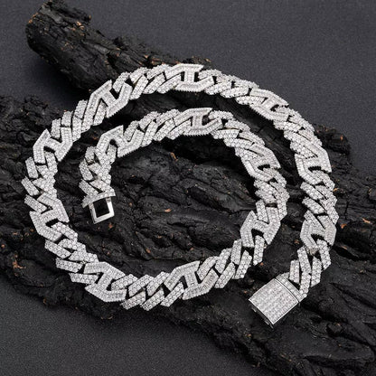 CARÁTIX 15MM Two-Tone Cuban Link Chain Necklace – Hip Hop Jewelry with Shiny Stones for Men & Women - CaratixJewelry