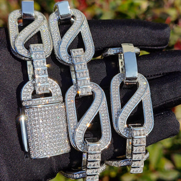 CARÁTIX 18mm / 20mm T Square Cuban Link Chain Necklace – Iced Out Hip Hop Jewelry for Men | Trendy Rapper Bracelet Style - CaratixJewelry