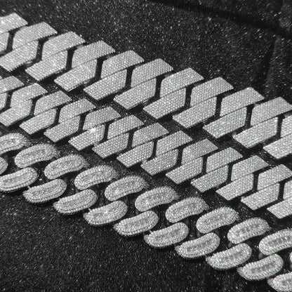 CARÁTIX 29mm Rectangle CZ Cuban Chain - CaratixJewelry