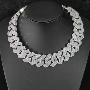 CARÁTIX – 30mm 7-Row Iced Out Miami Cuban Link - CaratixJewelry