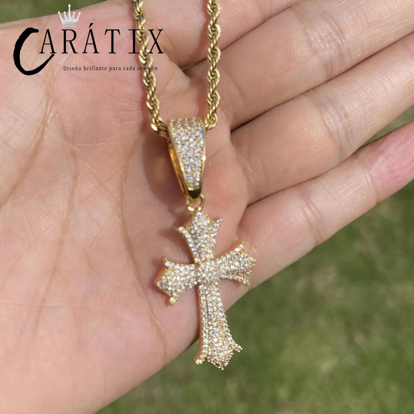 CARÁTIX Iced Out Cross Pendant Necklace – CZ Hip Hop Jewelry - CaratixJewelry