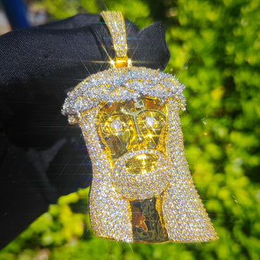Creative Jesus Thorn Vine Pendant Iced Out Synthetic Moissanite Necklace - CaratixJewelry