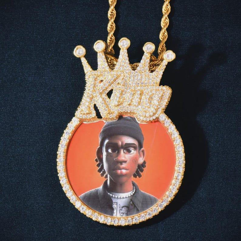CUC King Crown Bail Memory Picture Pendant Hip Hop Jewelry Iced Out AAA Zircon Custom Circle Frame Necklace For Men Women - CaratixJewelry