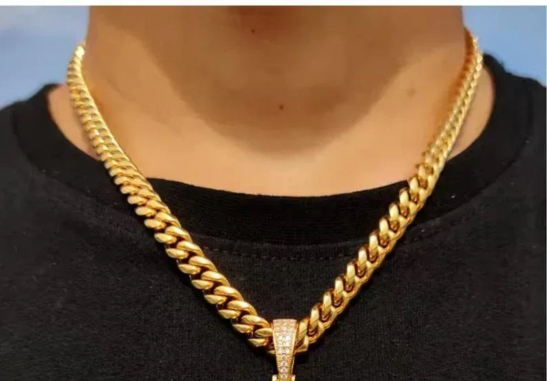 Custom Heart Bail Circle Chain Photo Pendant Necklace DIY Iced Out 35mm Photo Frame Pendant Hip Hop Necklace Jewelry - CaratixJewelry