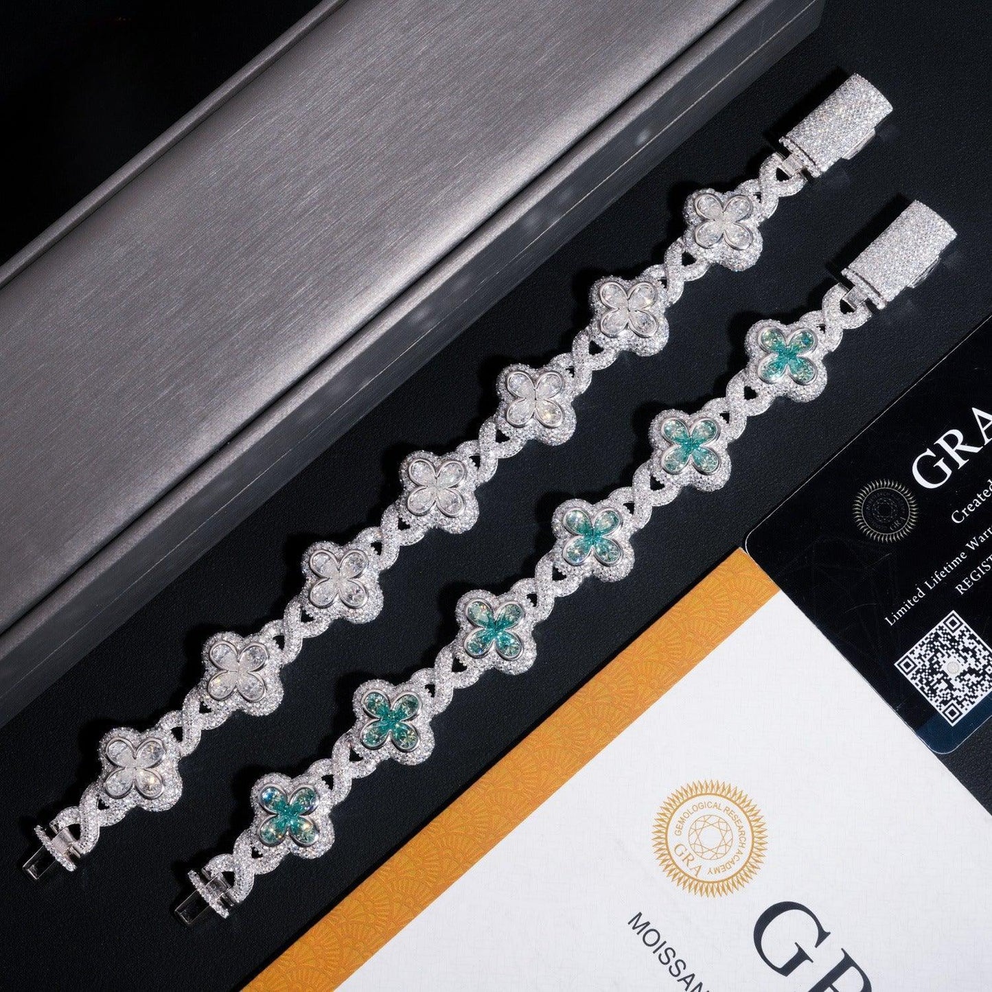 18mm Four-Leaf Clover Moissanite Cuban Link Bracelet – S925 Sterling Silver Iced-Out Hip Hop Streetwear Jewelry - CaratixJewelry