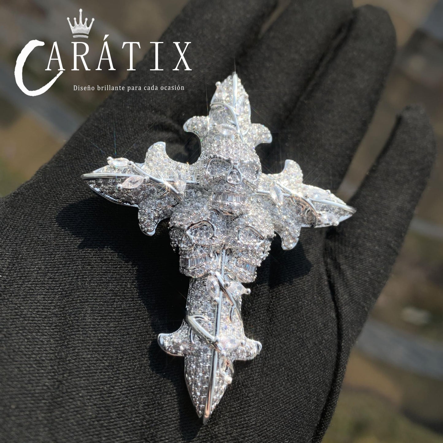 CARÁTIX Hip Hop Skull Cross Pendant Necklace – Iced Out CZ Jewelry for Men & Women