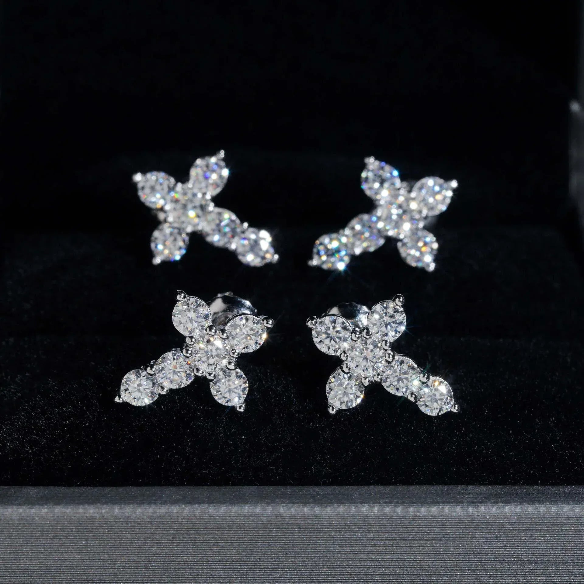 S925 Silver D Color Moissanite Look Earrings for Men and Women - CaratixJewelry