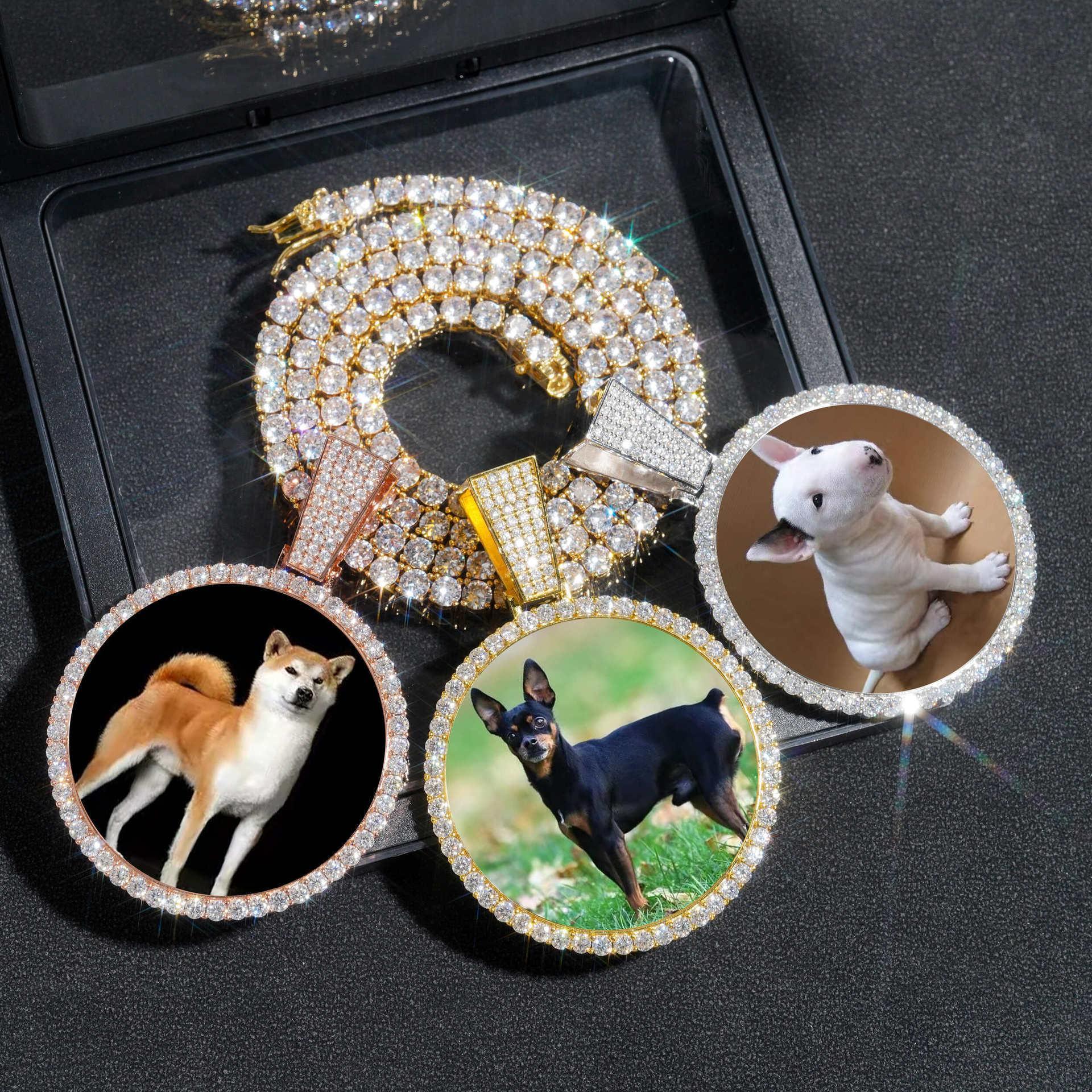 Hip-Hop 40MM Round Photo Frame Pendant – S925 Silver Moissanite, Trendy Men’s Jewelry - CaratixJewelry