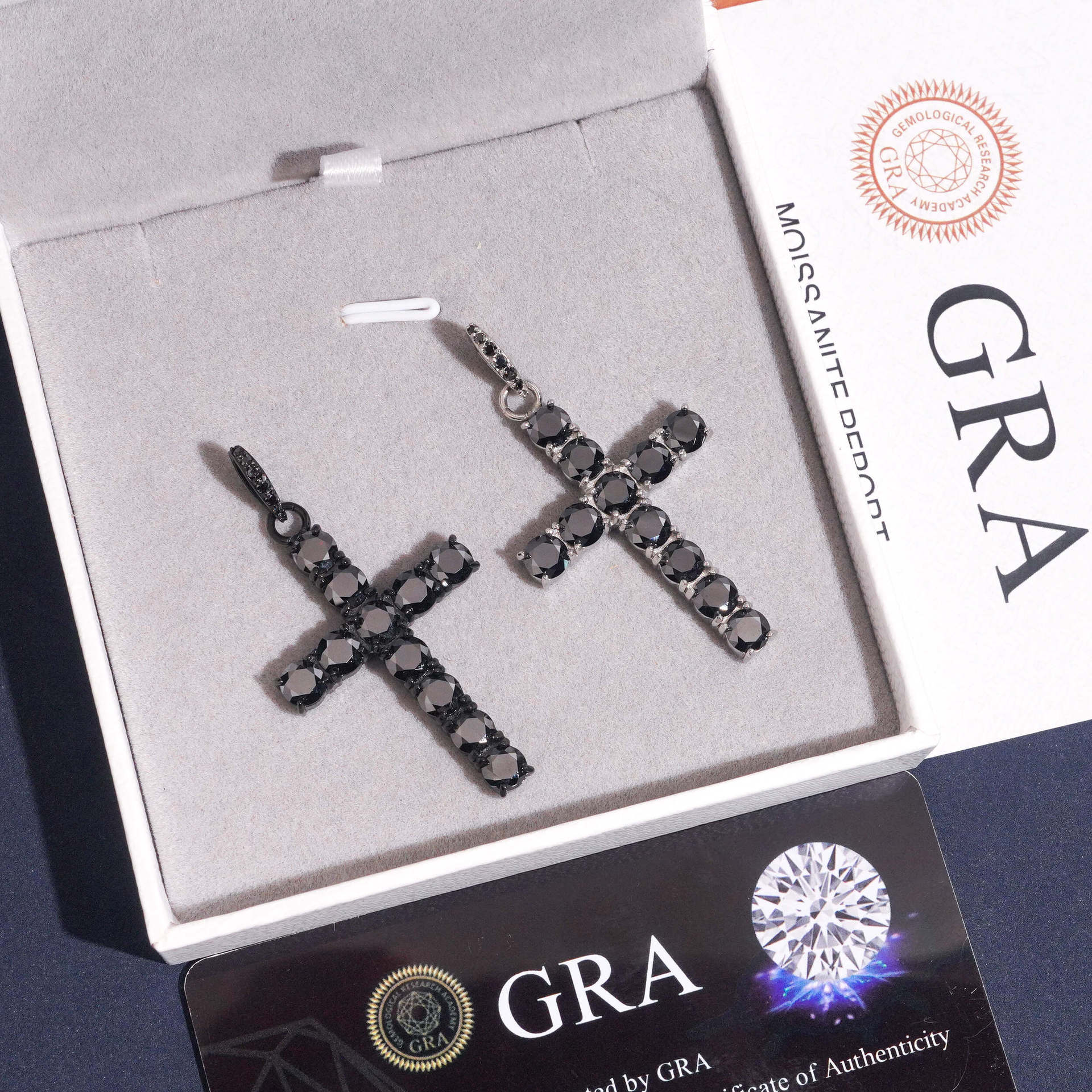 Hip - Hop Cross Pendant – Black Moissanite, Unisex Personalized Jewelry - CaratixJewelry