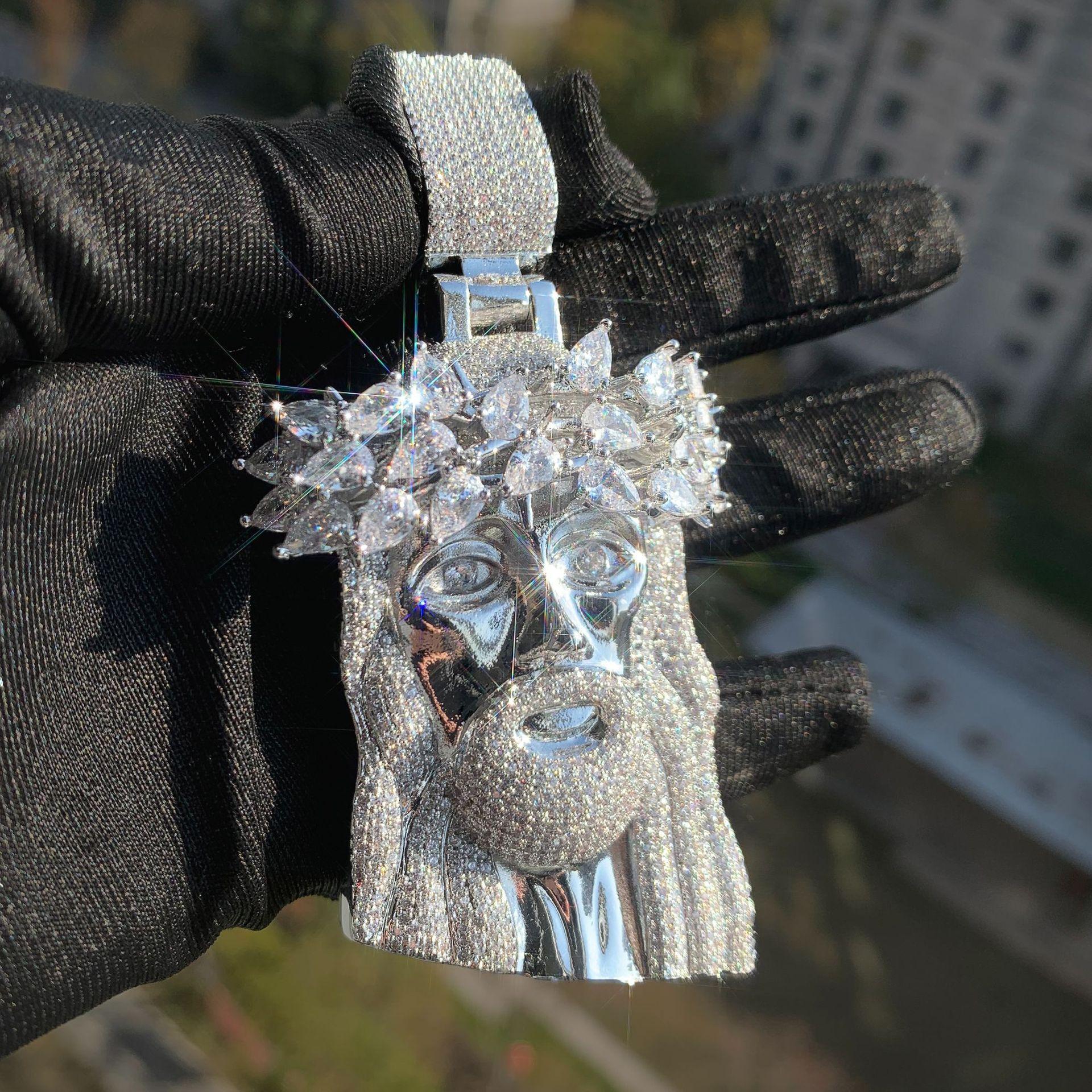 Hip Hop Jesus Head Pendant Necklace Iced Out Zircon Halo Design - CaratixJewelry