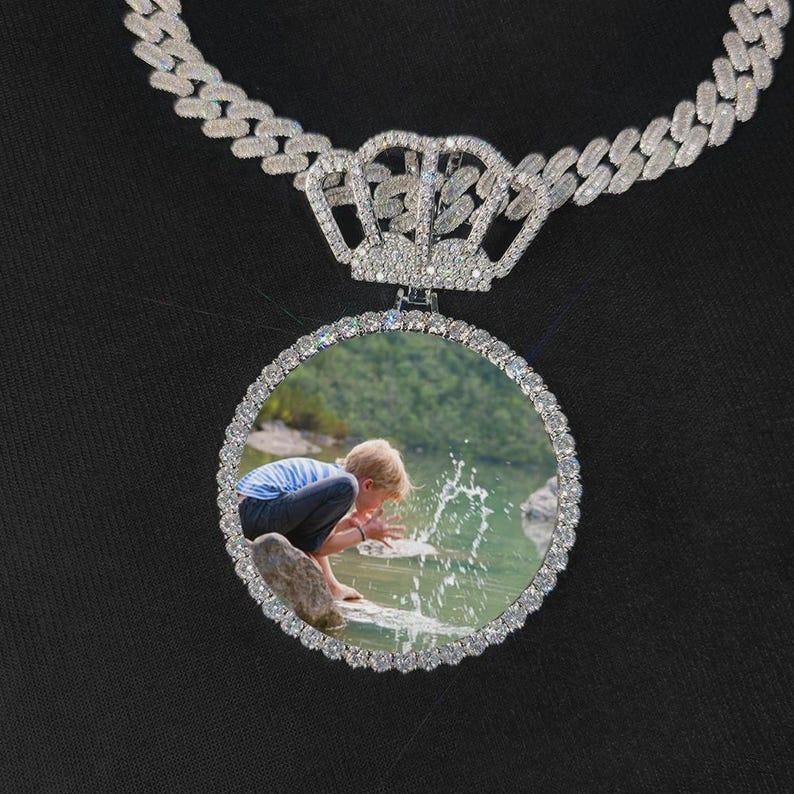 Hip Hop Jewelry New Arrival Crown Hook Custom Photo Pendant Memory Gift 70MM Big Round Custom Picture Pendant Necklace - CaratixJewelry