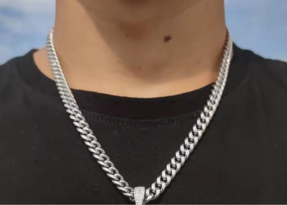 HHIOK Customized Necklaces Circle Chain Picture Personalized Diamond Memory Pendant with Photo Wing Design Gift for Men Women