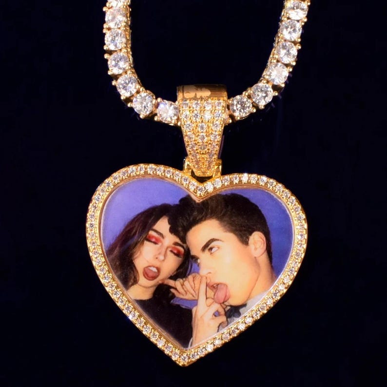 Personalized Heart Round Photo Pendant Necklace, Custom Hip Hop Iced Out Copper Zircon Epoxy DIY Picture Jewelry for Couples Men Women