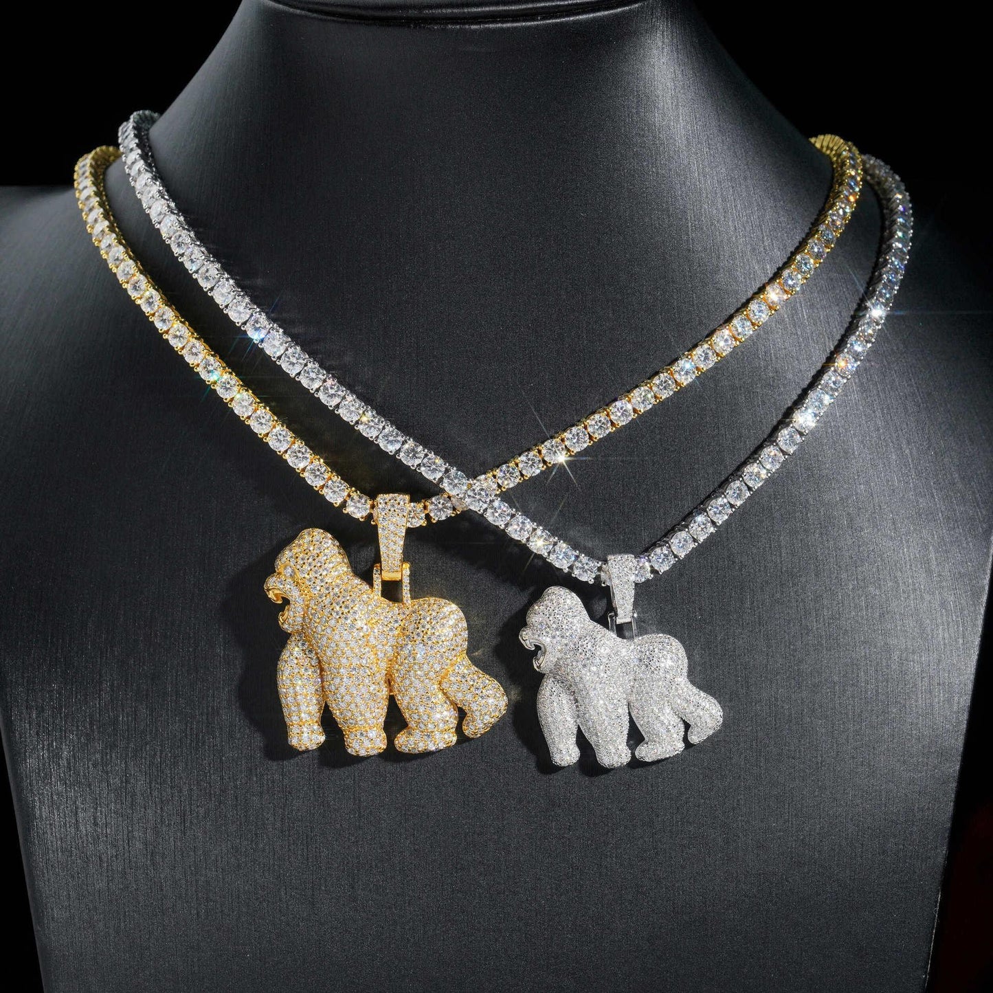 New S925 Silver Fully Iced Moissanite Lion Pendant – Hip-Hop Style Men’s Cool Fashion Jewelry - CaratixJewelry