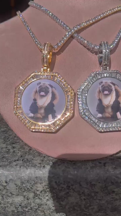 Collar con colgante de foto personalizado con piedras y baguette en forma de octágono 