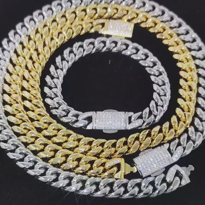 CARÁTIX Stainless Steel Cuban Miami Link Chain Necklace – Button Clasp Iced Out Hip Hop Jewelry for Men