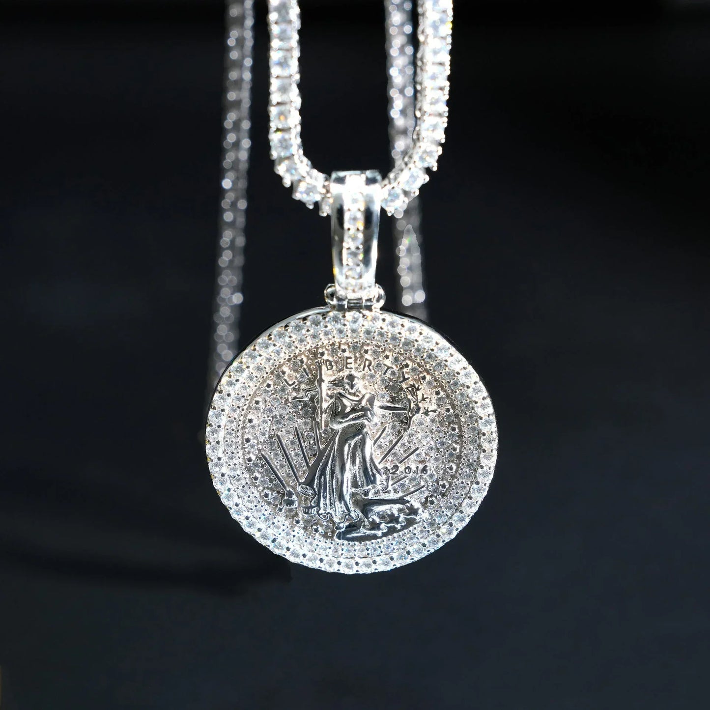 S925 Silver D Color Moissanite Disc Pendant – Single Pendant, Hip-Hop Style Jewelry - CaratixJewelry