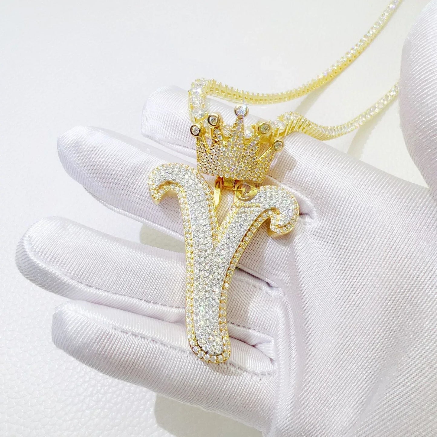 S925 Silver Moissanite Leaf Pendant – Hip-Hop Style Jewelry Necklace - CaratixJewelry