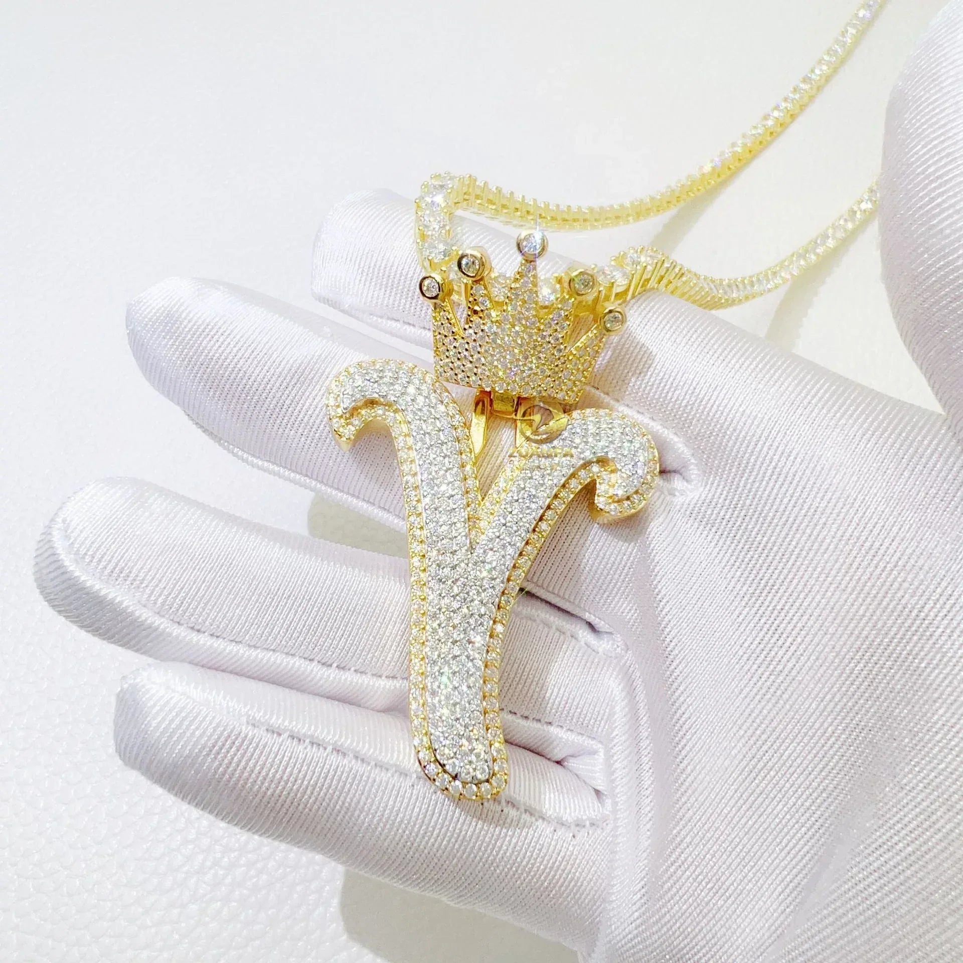 S925 Silver Moissanite Leaf Pendant – Hip-Hop Style Jewelry Necklace - CaratixJewelry