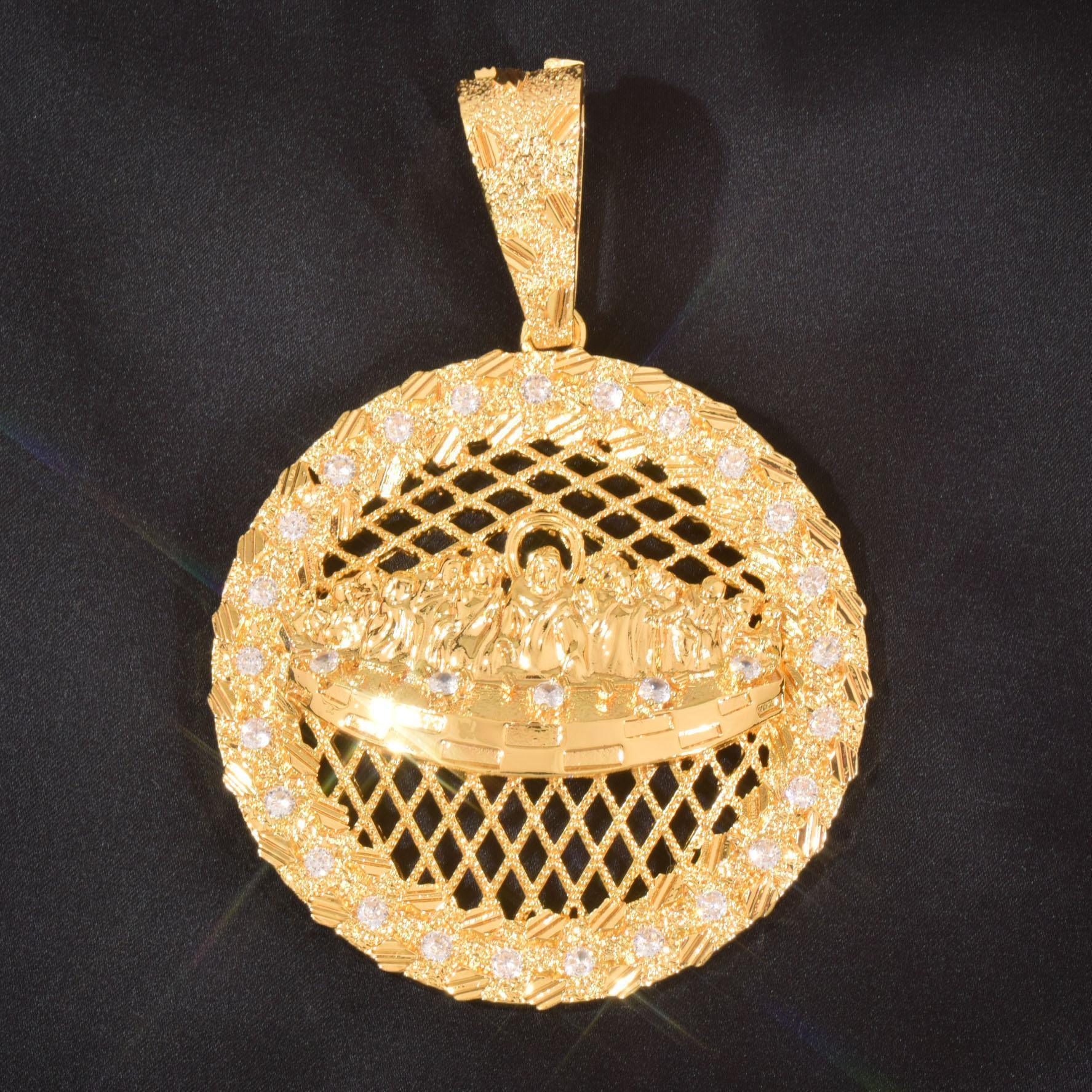 Trendy Jesus Disc Pendant Iced Out Synthetic Moissanite Necklace - CaratixJewelry