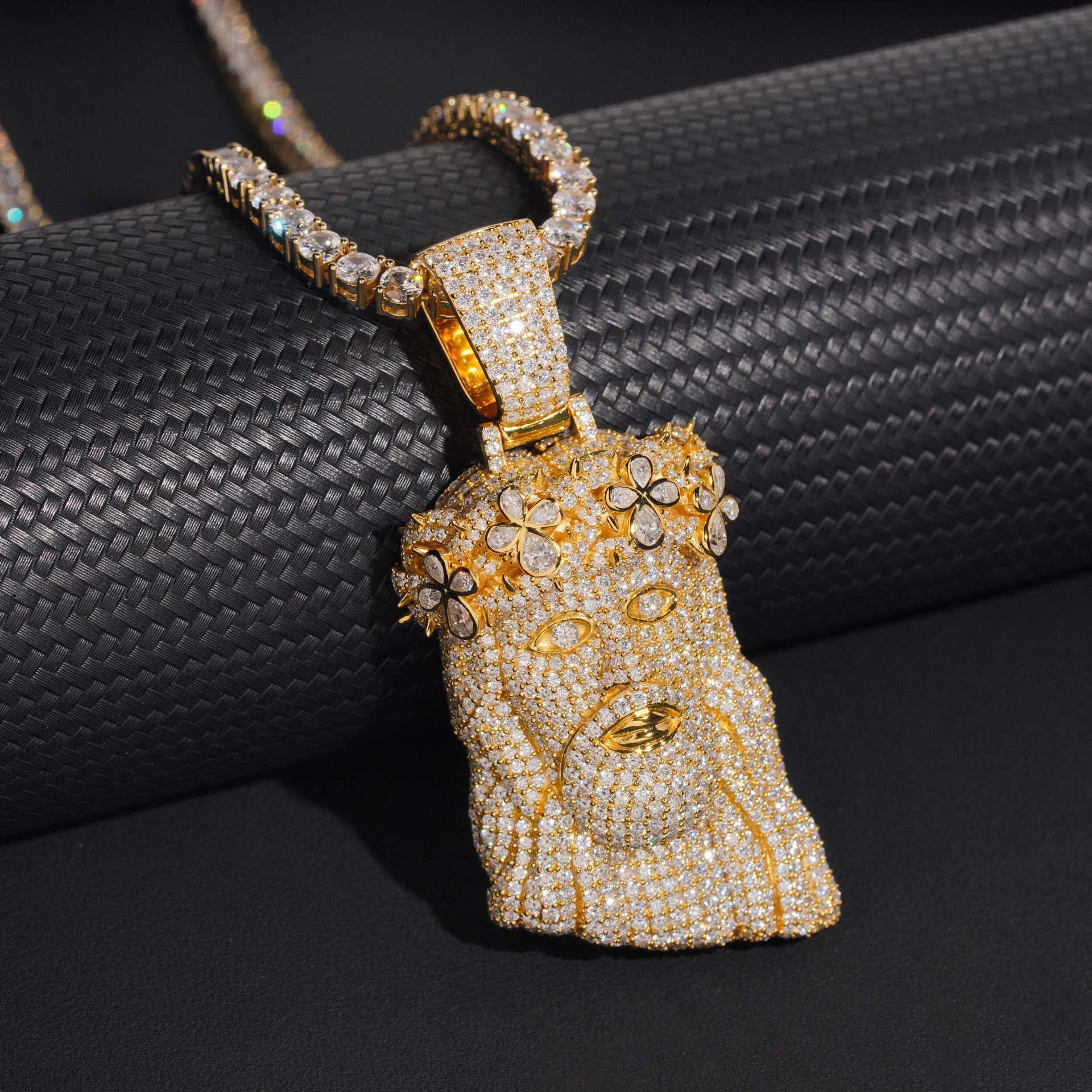 Unique Jesus Head Hip-Hop Pendant – S925 Silver D Color Moissanite Jewelry - CaratixJewelry